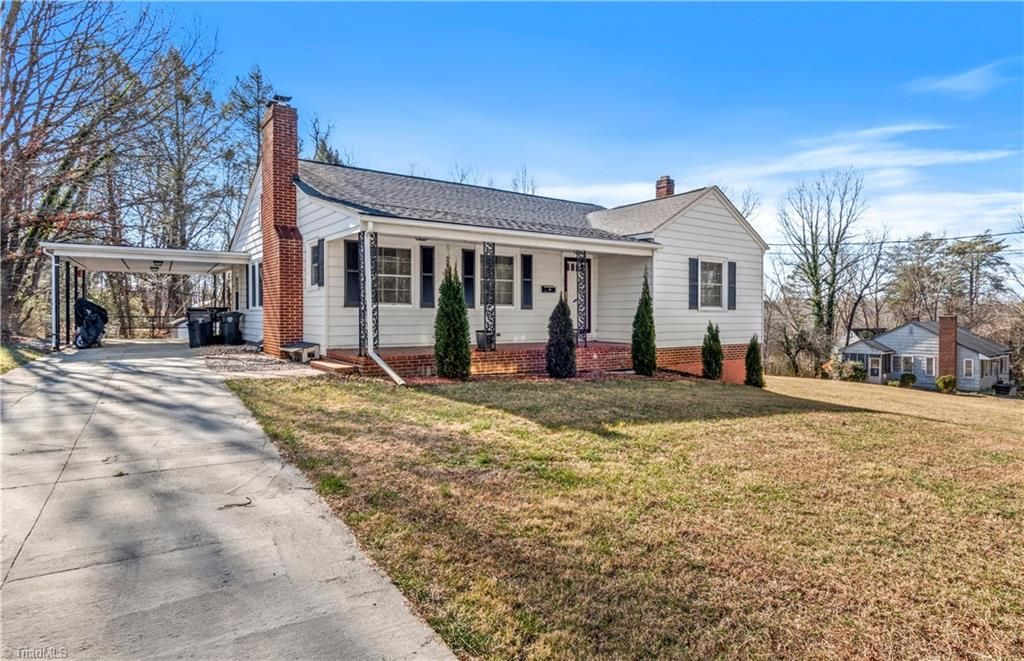 Photo of 131 Young Street, Elkin, NC 28621 (MLS # 1207317)