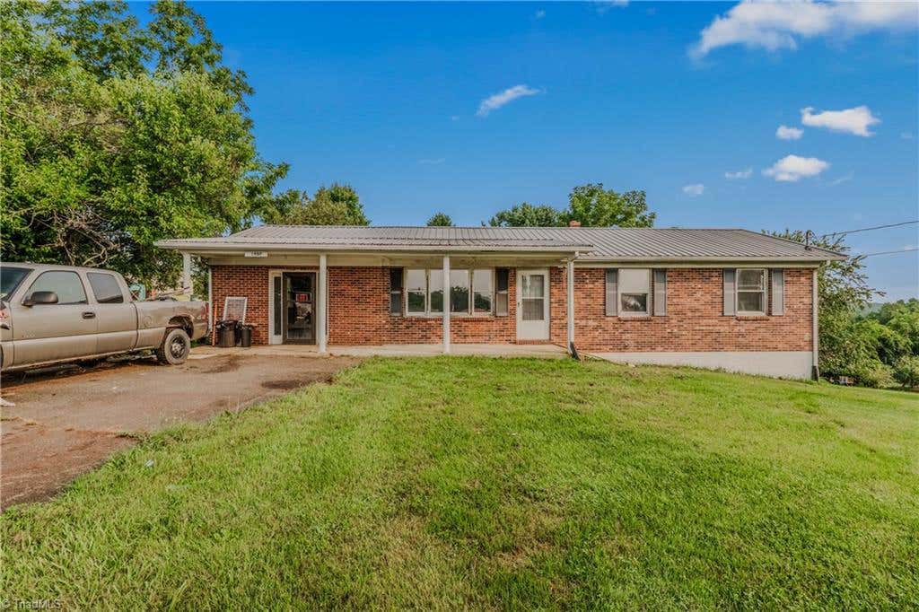 Photo of 1900 Coon Ridge Road, Hillsville, VA 24343 (MLS # 1229307)