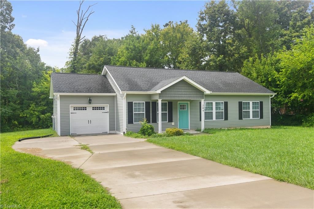 204 Quail Drive, Winston-salem, NC, 27105