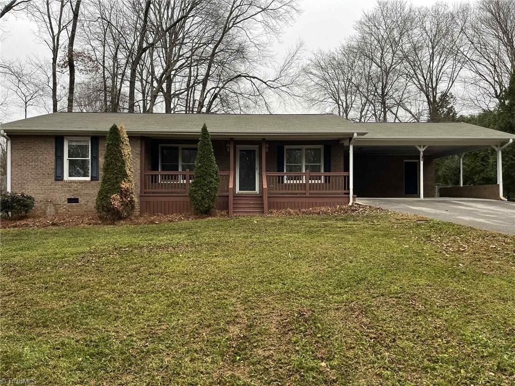 Photo of 1025 Wilburn Lane, King, NC 27021 (MLS # 1203362)