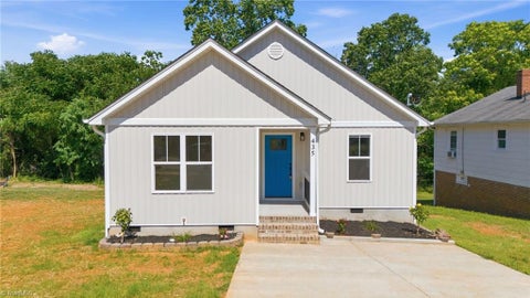 Homes For Sale - 435 Stratton Avenue<br/> Winston-Salem, NC 27101