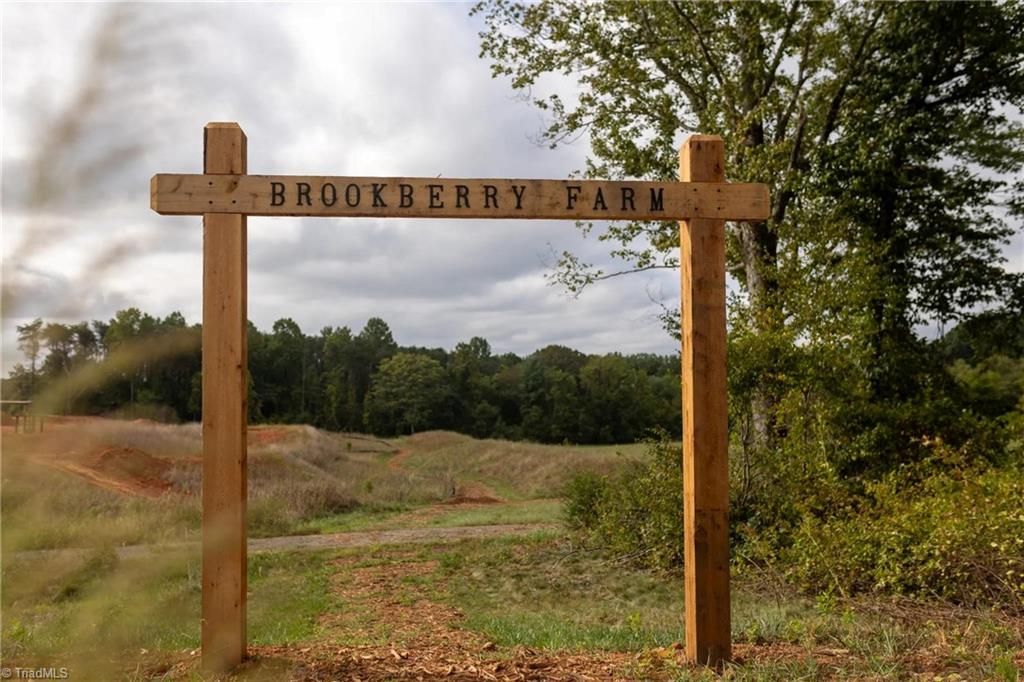 Photo of 4342 Penns Meadow Lane, Winston-Salem, NC 27106 (MLS # 1187783)