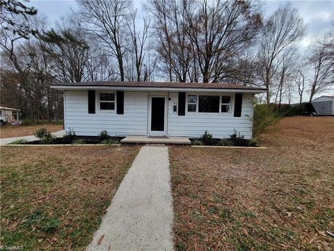 Homes For Sale - 214 Cedar Street<br/> Rockingham County, Eden, NC 27288