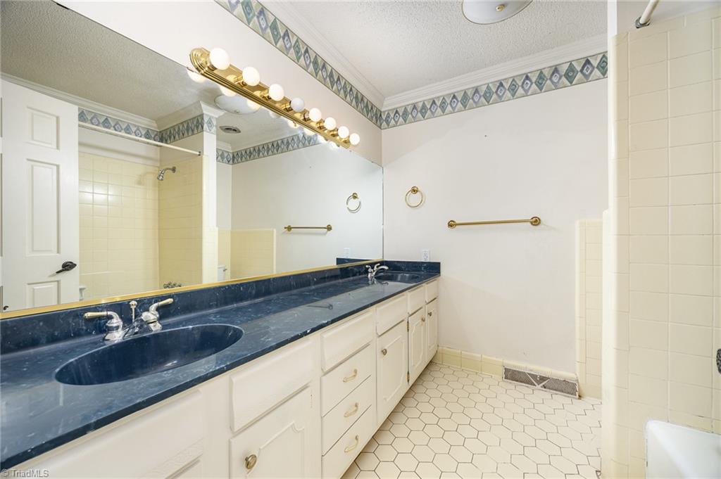 206 Oakdale Circle, King, North Carolina image 21