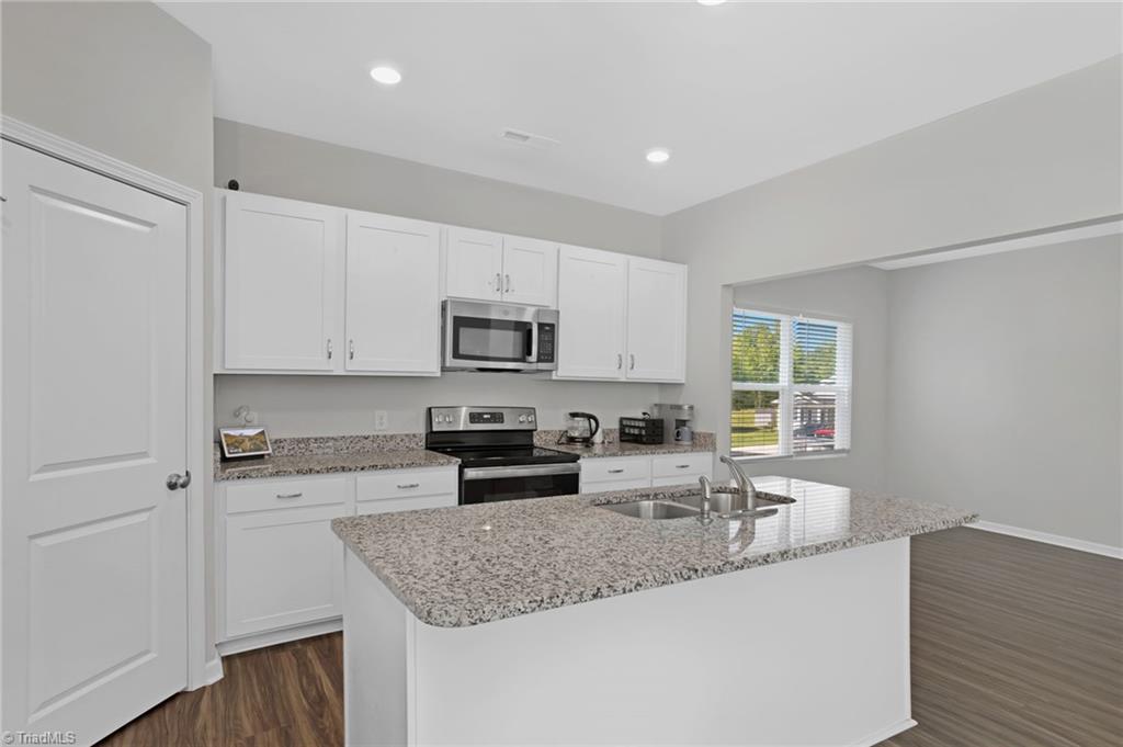 3710 Streamside Drive, Thomasville, North Carolina image 13