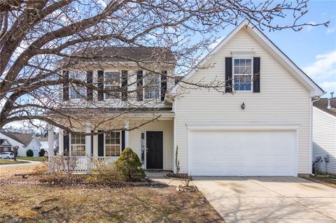 Homes For Sale - 2105 Burton Run Road<br/> High Point, NC 27262