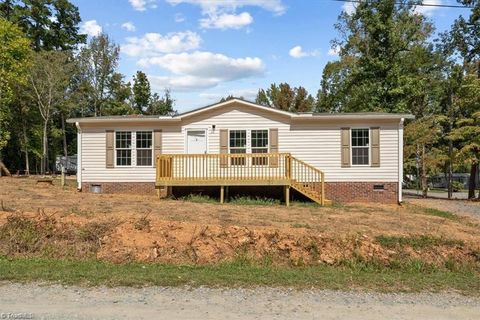 314 Robin Hood Road Lexington NC 27292