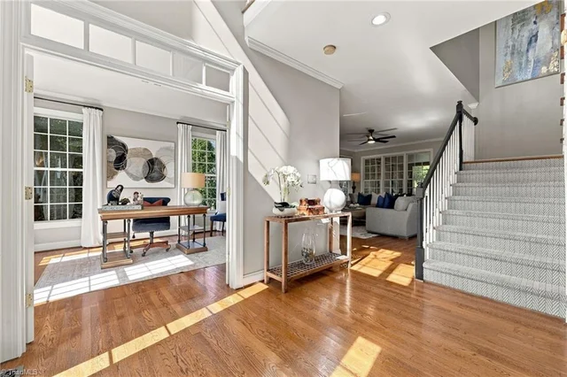 706 Chestnut Hill Court, photo 3 of 50