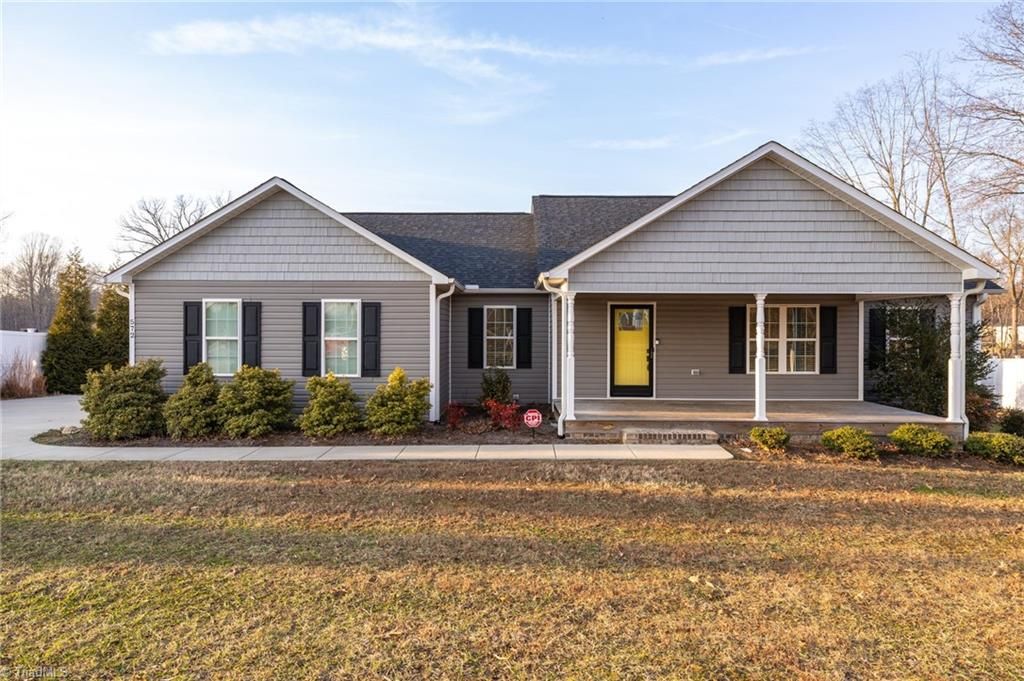 Photo of 572 Anderson Road, Eden, NC 27288 (MLS # 1210059)
