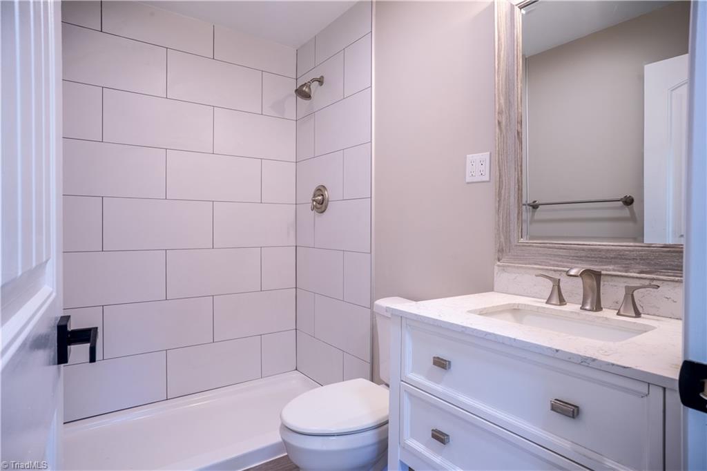611 Martha Place, High Point, North Carolina image 13
