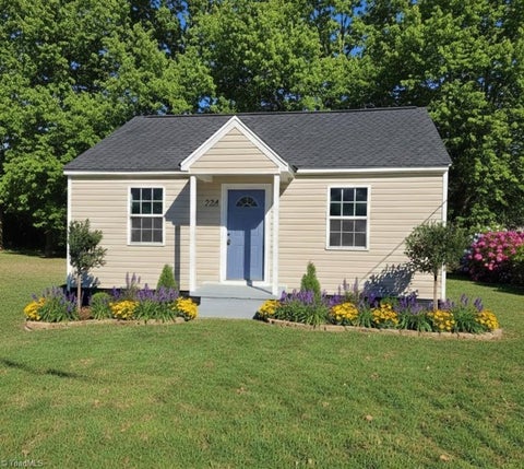 Homes For Sale - 524 Avon Avenue<br/> Burlington, NC 27215