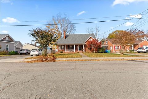 A home in Mount Airy