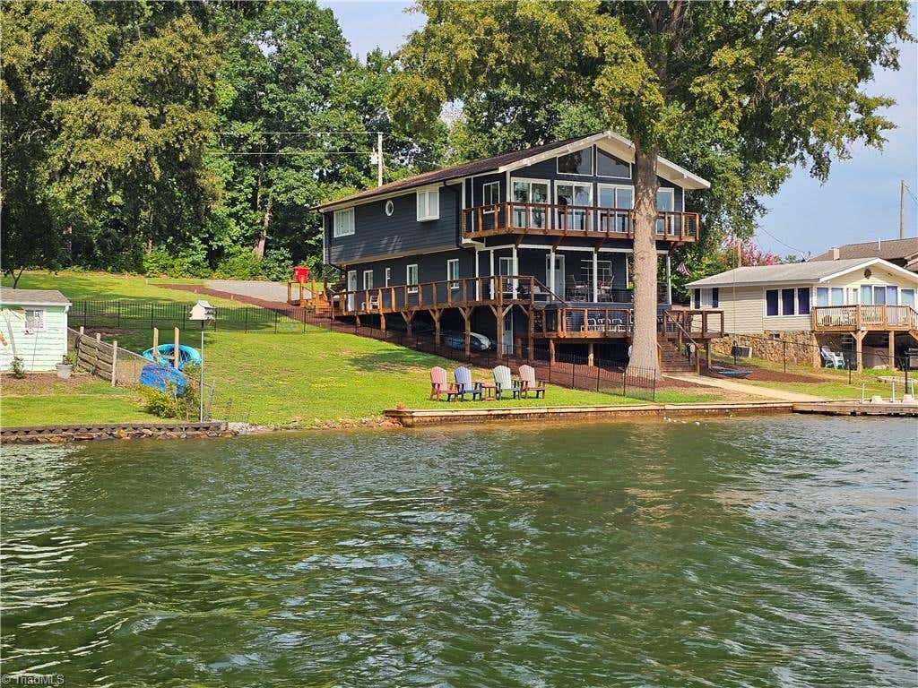 Photo of 634 Pinehaven Drive, New London, NC 28127 (MLS # 1230567)