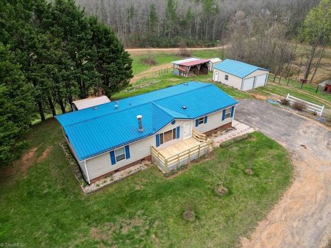 Mobile Home For Sale - 120 Ivy Green Lane<br/> Surry County, Lowgap, NC 27024