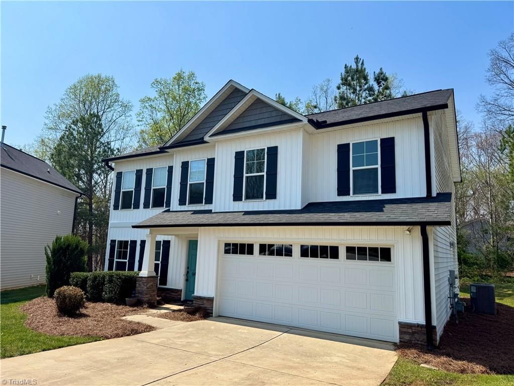 Photo of 6436 Beaver Pond Court, Pfafftown, NC 27040 (MLS # 1212872)