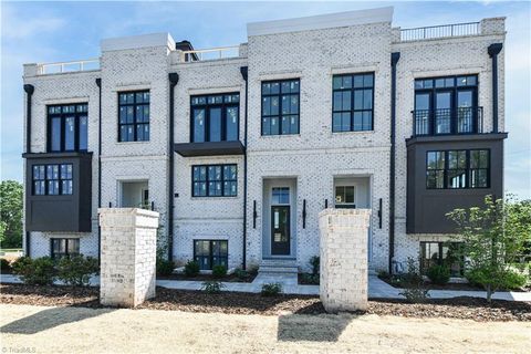 3237 W Friendly Avenue Greensboro NC 27410