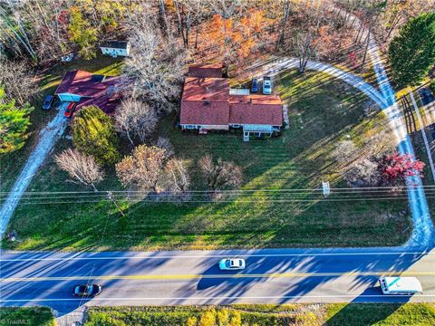 A home in Mount Airy