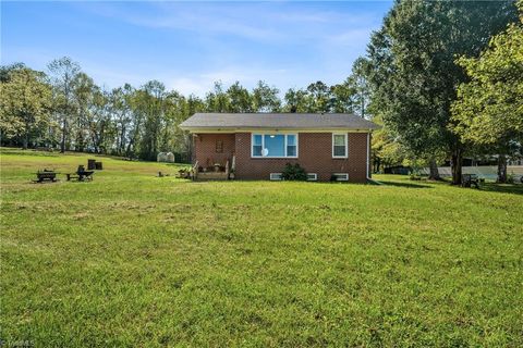 A home in Mount Airy