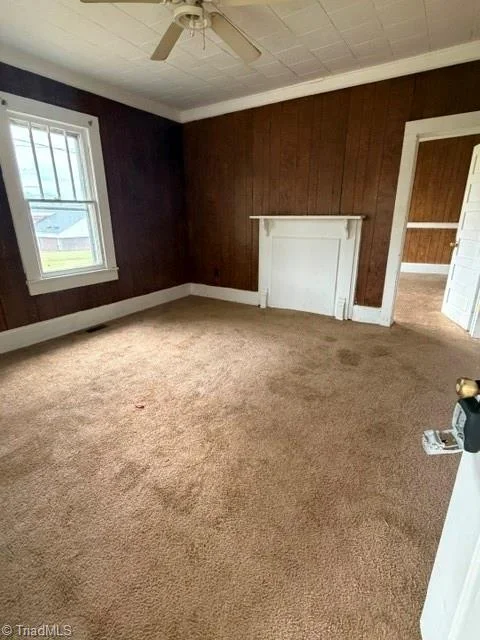 412 Fife Street, photo 2 of 15