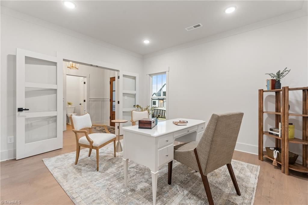 Photo of 1353 Maple Chase Lane, Winston-Salem, NC 27106 (MLS # 1183029)