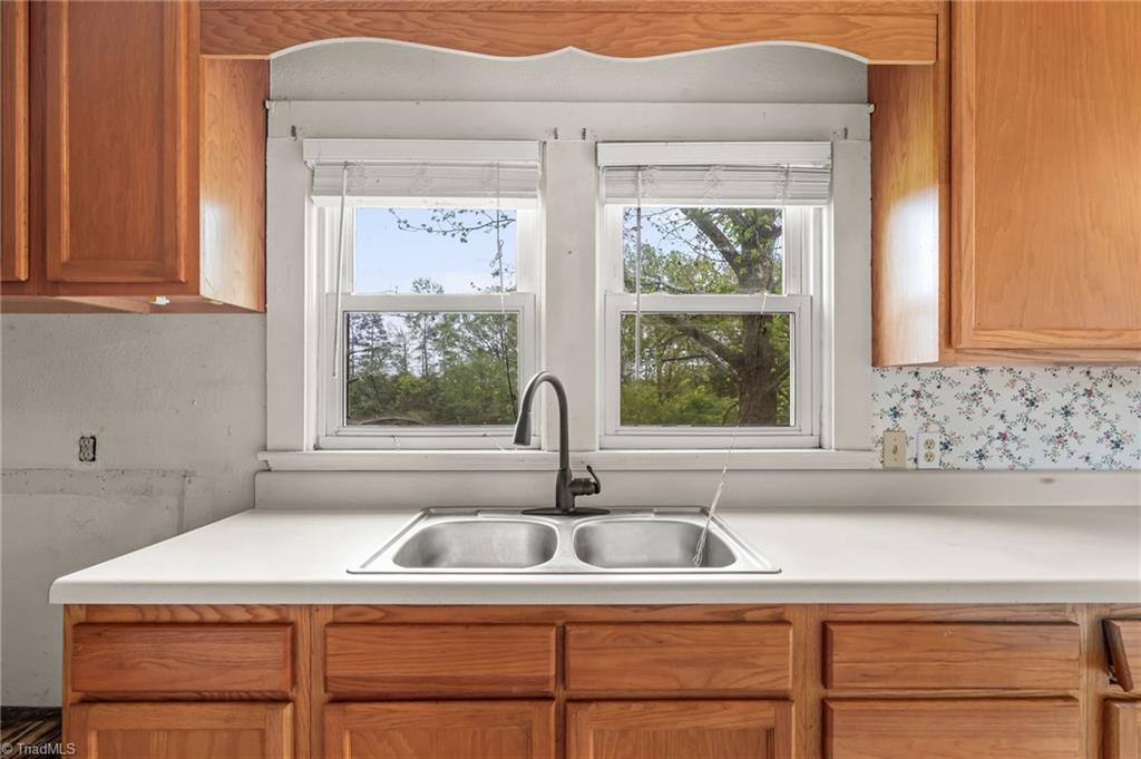 4040 Old Julian Road, Julian, North Carolina image 13