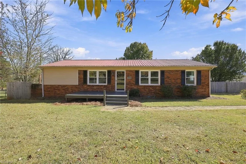 4228 Valley Circle, photo 1 of 39