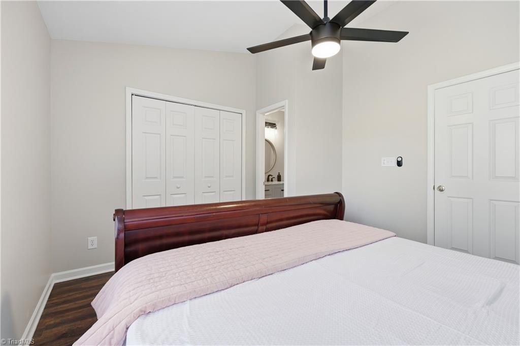 Greensboro, North Carolina 27410, United States, 2 Bedrooms Bedrooms, ,3 BathroomsBathrooms,Residential,Active,233570