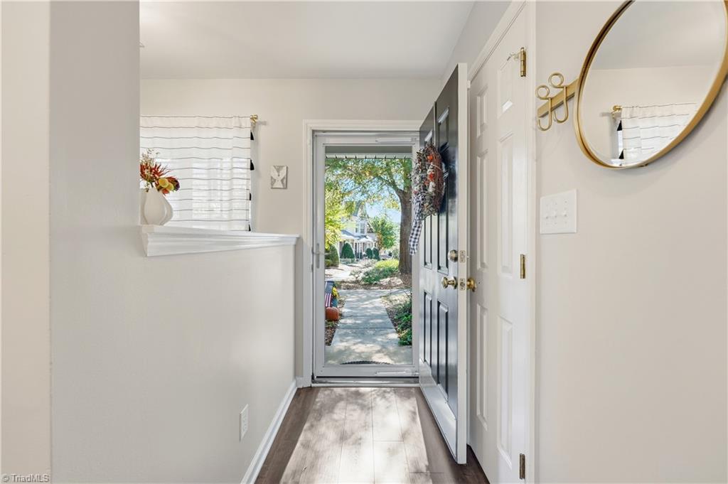 Greensboro, North Carolina 27410, United States, 2 Bedrooms Bedrooms, ,3 BathroomsBathrooms,Residential,Active,233570