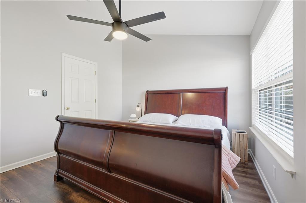 Greensboro, North Carolina 27410, United States, 2 Bedrooms Bedrooms, ,3 BathroomsBathrooms,Residential,Active,233570