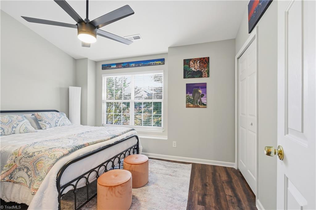 Greensboro, North Carolina 27410, United States, 2 Bedrooms Bedrooms, ,3 BathroomsBathrooms,Residential,Active,233570