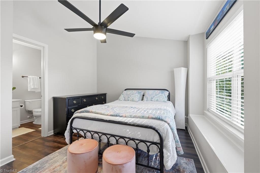 Greensboro, North Carolina 27410, United States, 2 Bedrooms Bedrooms, ,3 BathroomsBathrooms,Residential,Active,233570