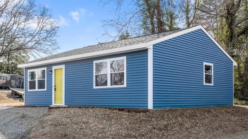 Photo of 1501 Earl Drive, Greensboro, NC 27406 (MLS # 1207374)