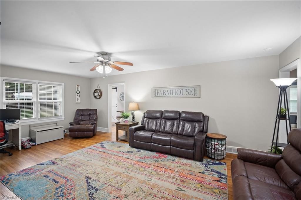 Winston-Salem, North Carolina 27127, United States, 2 Bedrooms Bedrooms, ,2 BathroomsBathrooms,Residential,Pending,136096