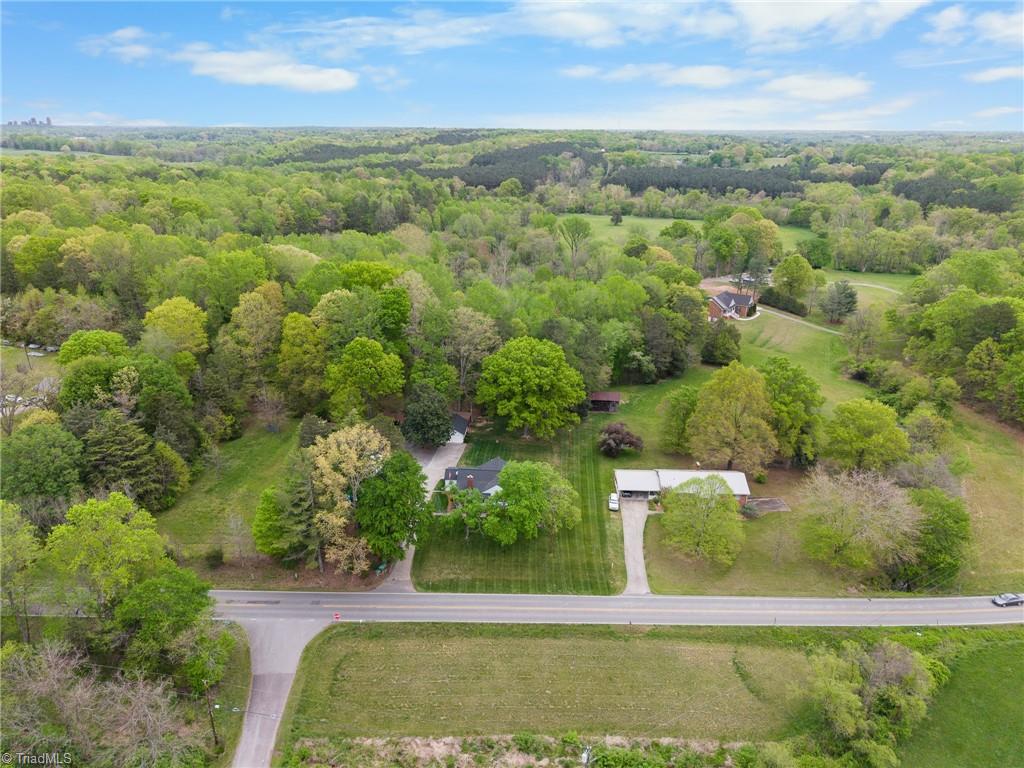 Winston-Salem, North Carolina 27127, United States, 2 Bedrooms Bedrooms, ,2 BathroomsBathrooms,Residential,Pending,136096