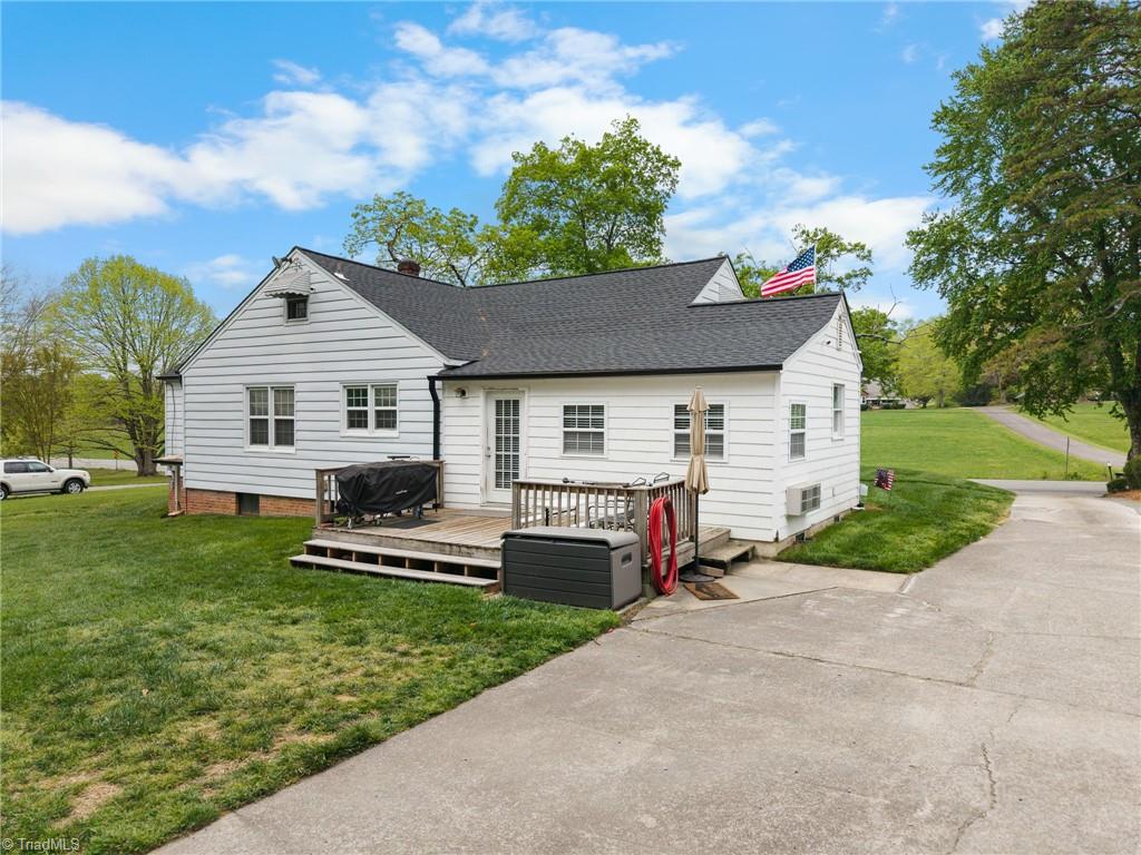 Winston-Salem, North Carolina 27127, United States, 2 Bedrooms Bedrooms, ,2 BathroomsBathrooms,Residential,Pending,136096