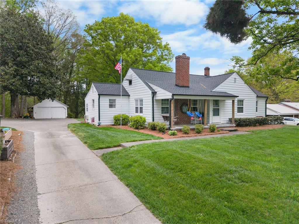 Winston-Salem, North Carolina 27127, United States, 2 Bedrooms Bedrooms, ,2 BathroomsBathrooms,Residential,Pending,136096