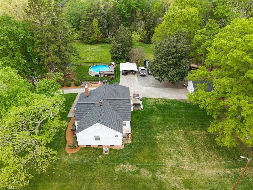 Winston-Salem, North Carolina 27127, United States, 2 Bedrooms Bedrooms, ,2 BathroomsBathrooms,Residential,Pending,136096