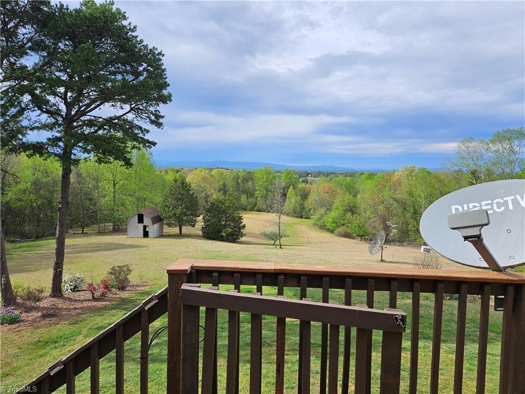 5024 Hill Haven Road, Jonesville, North Carolina image 2