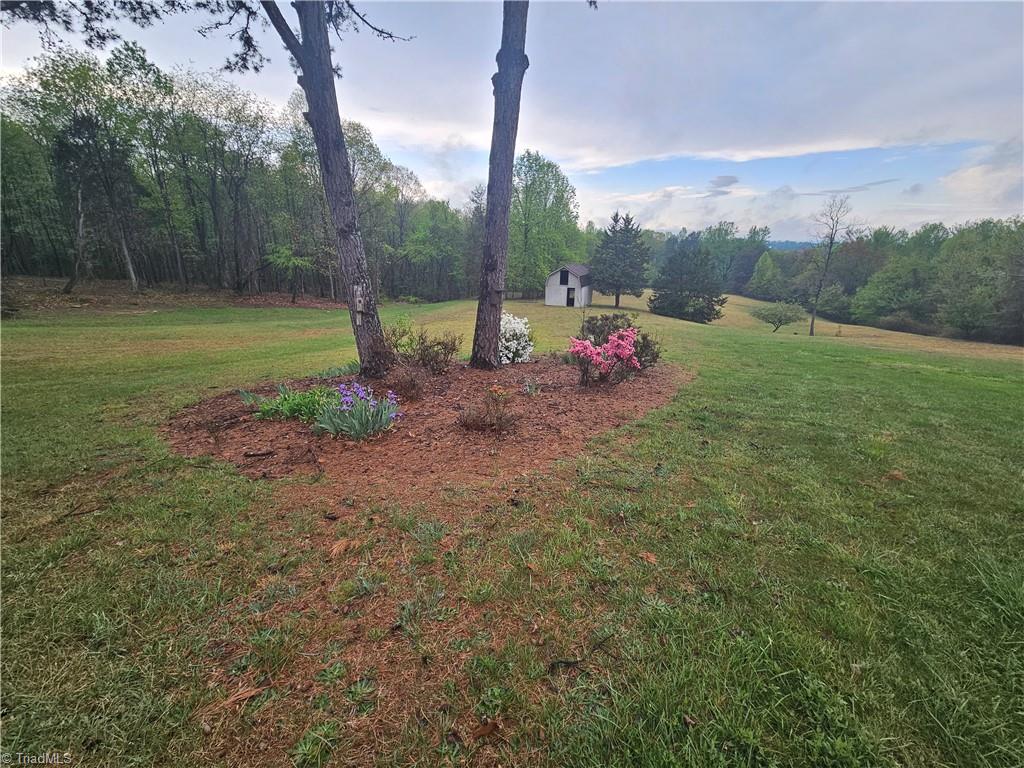 5024 Hill Haven Road, Jonesville, North Carolina image 4