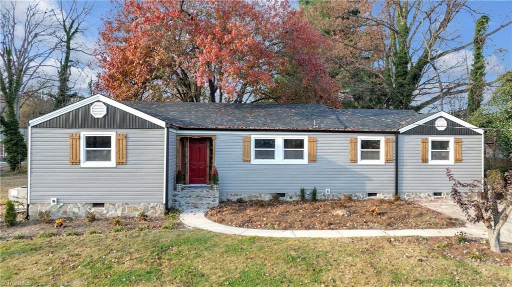 Photo of 1110 Rosemont Drive, Reidsville, NC 27320 (MLS # 1203029)