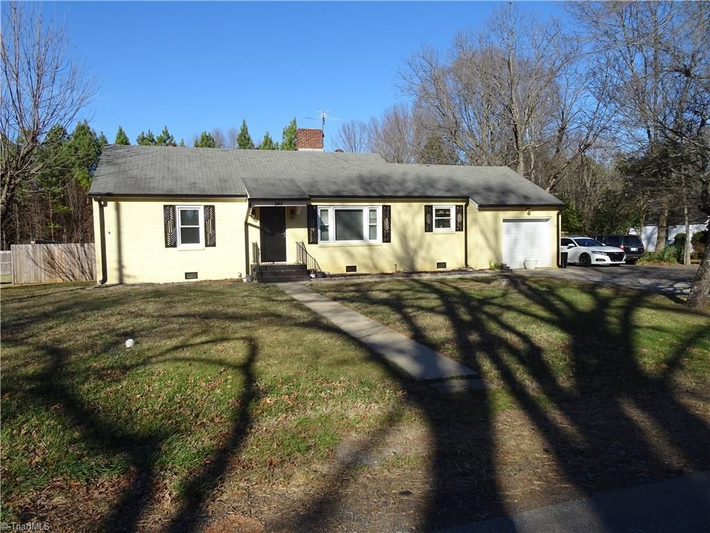 Photo of 345 E Starmount Avenue, Liberty, NC 27298 (MLS # 1206648)