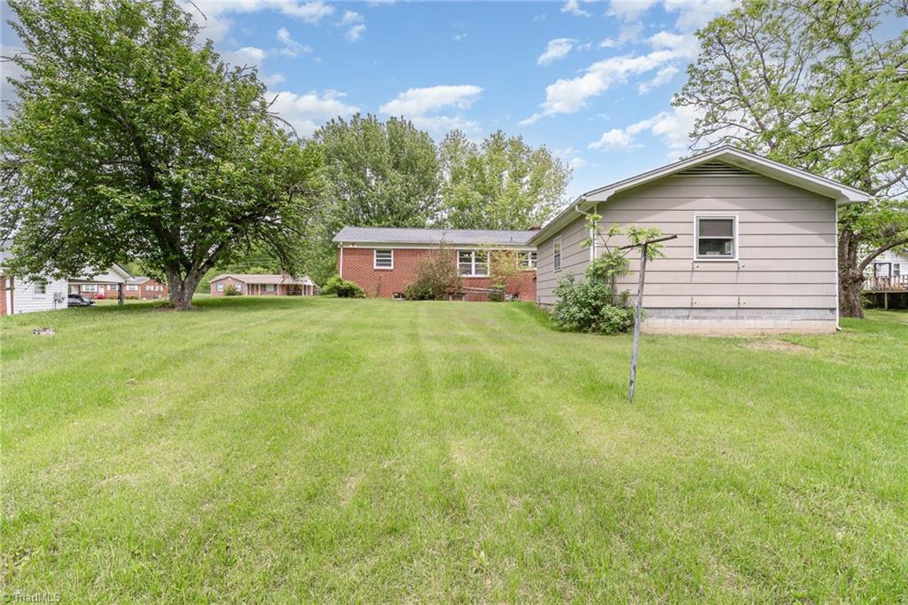 215 Mcbride Road, Mount Airy, North Carolina image 21