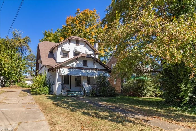 811 E Lexington Avenue, photo 1 of 31
