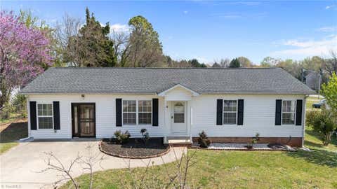 Homes For Sale - 301 Cloverdale Drive<br/> Archdale, NC 27263