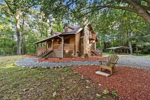 Homes For Sale - 587 Cagle Road<br/> Seagrove, NC 27341