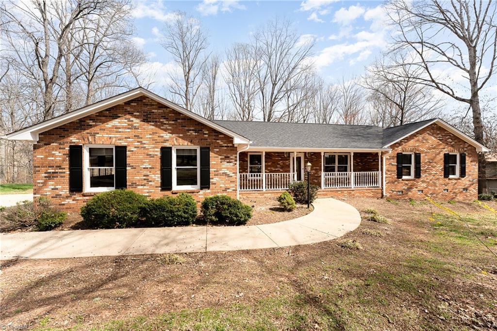 321 Deerwood Lane, Stoneville, North Carolina image 1