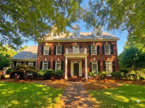 Homes For Sale - 5605 Wildrose Drive<br/> Greensboro, NC 27410