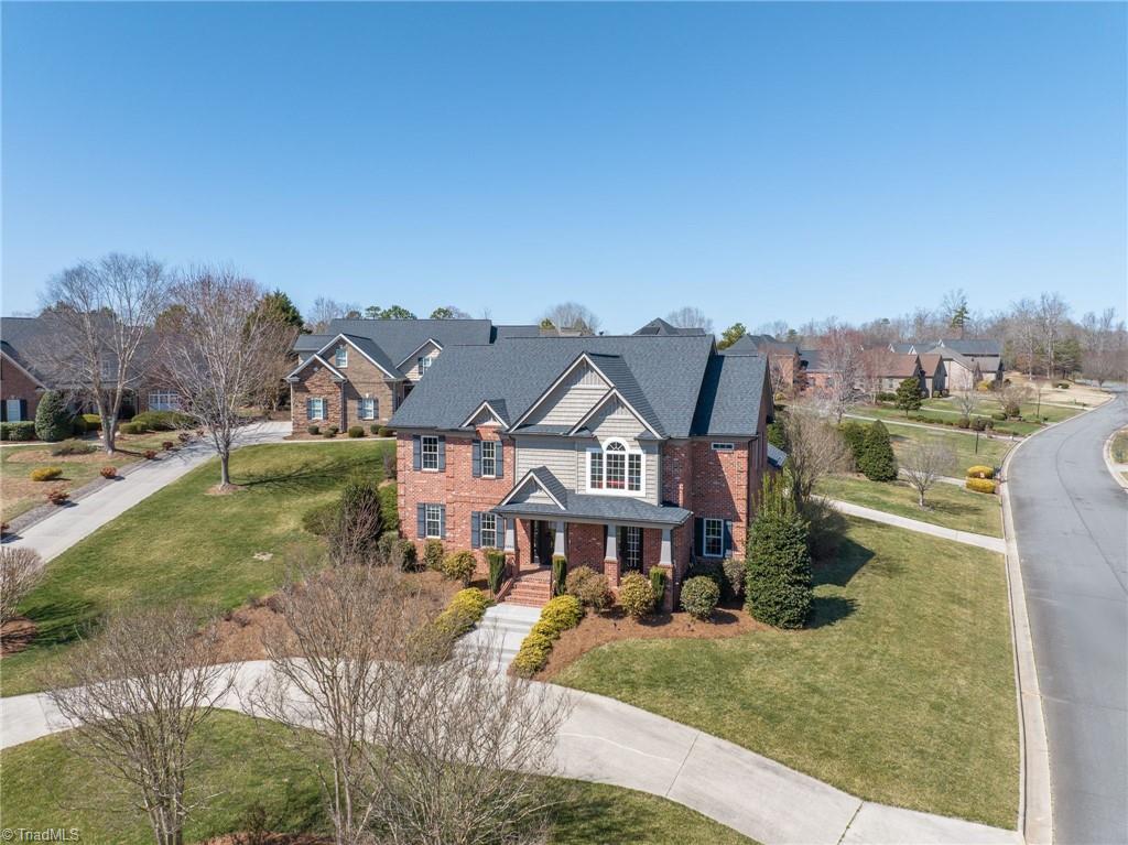 5004 Scotland Court, Clemmons, North Carolina image 2