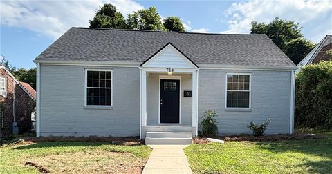 Homes For Sale - 714 Jefferson Street<br/> Martinsville, VA 24112