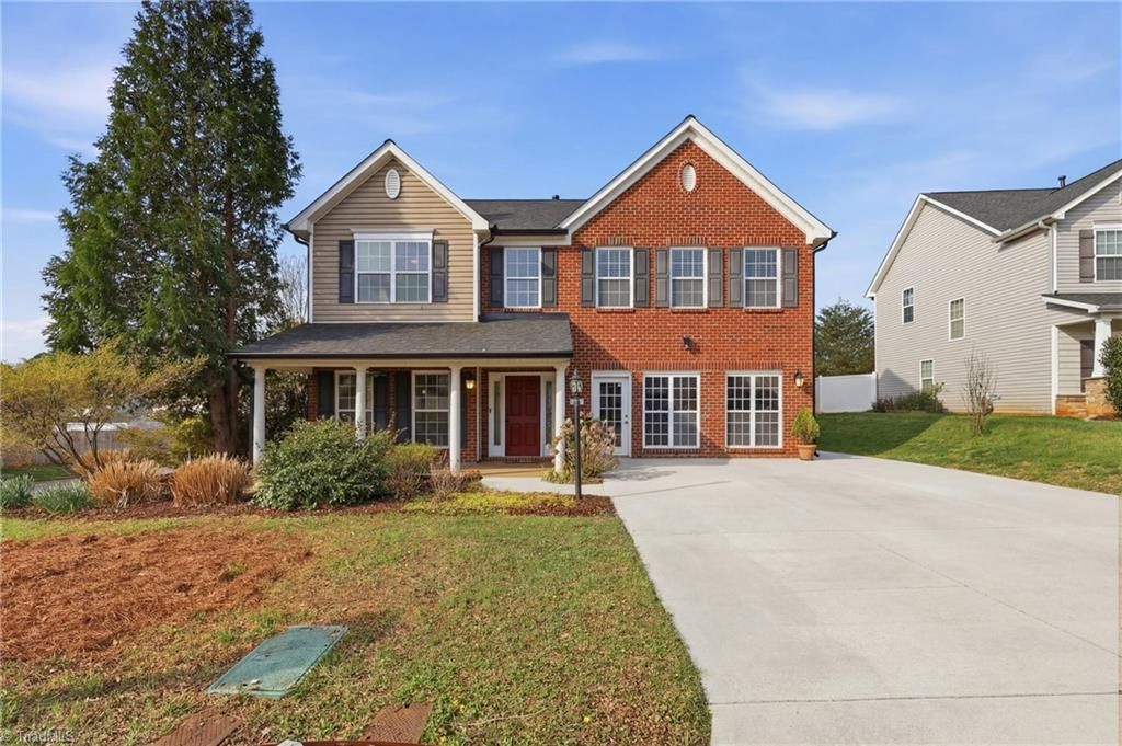 Photo of 105 Creeks Edge Court, Clemmons, NC 27012 (MLS # 1213796)